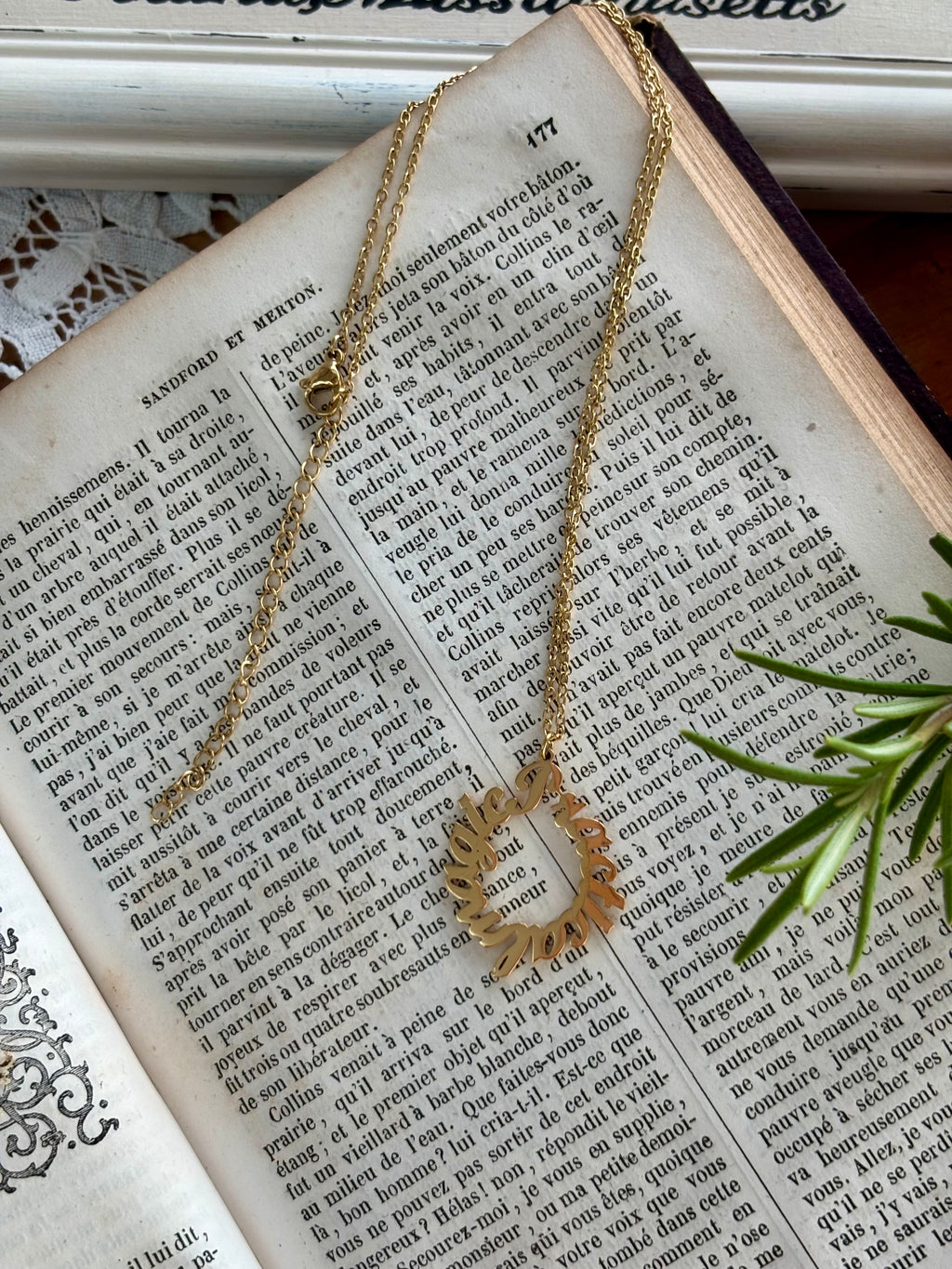 Collier Practical Magic