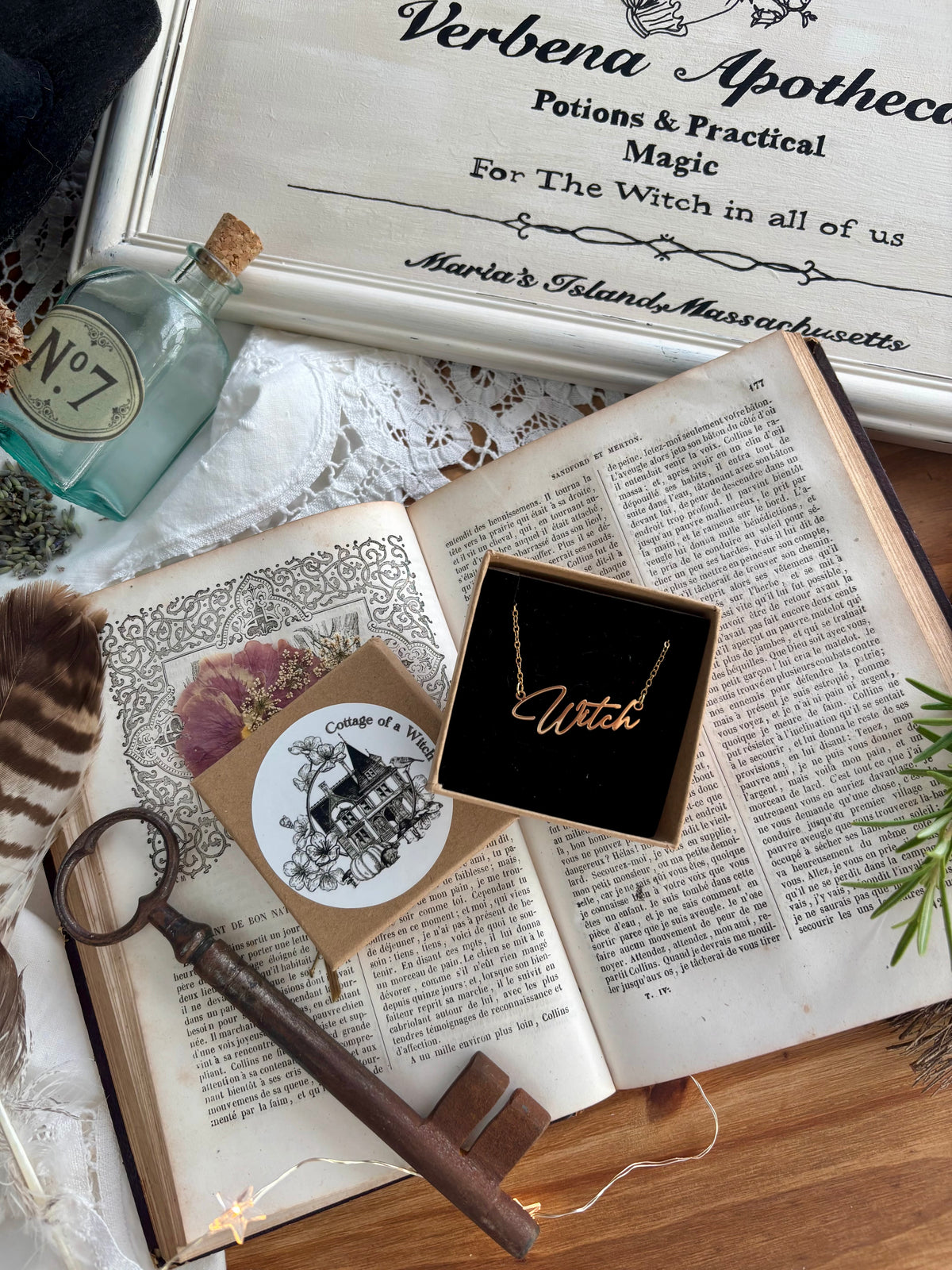 Collier Witch